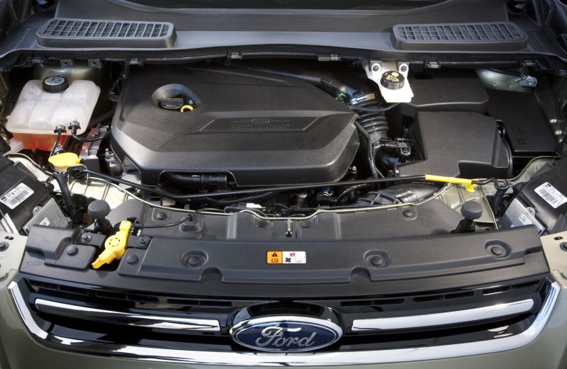 Kuga 2.5 под капотом
