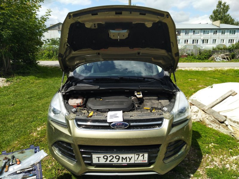 Ford Kuga 2 под капотом