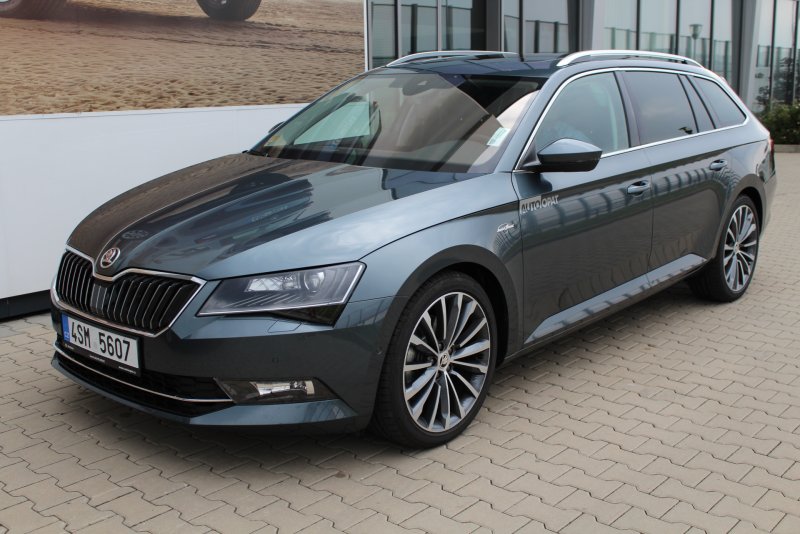 Skoda Rapid 2020 серый металлик