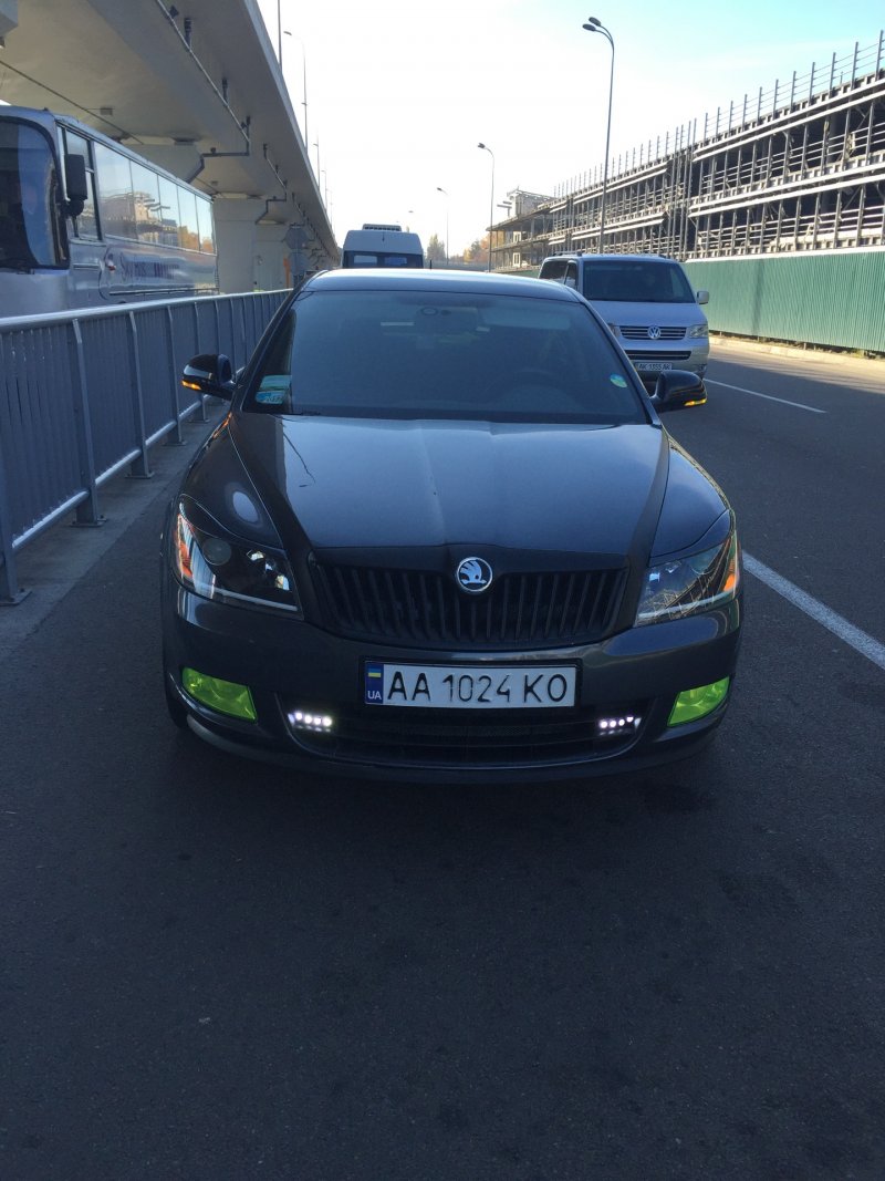 Octavia a7 серая r18