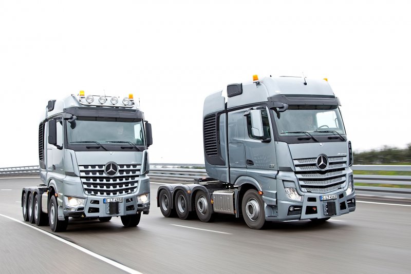 Mercedes-Benz Actros SLT