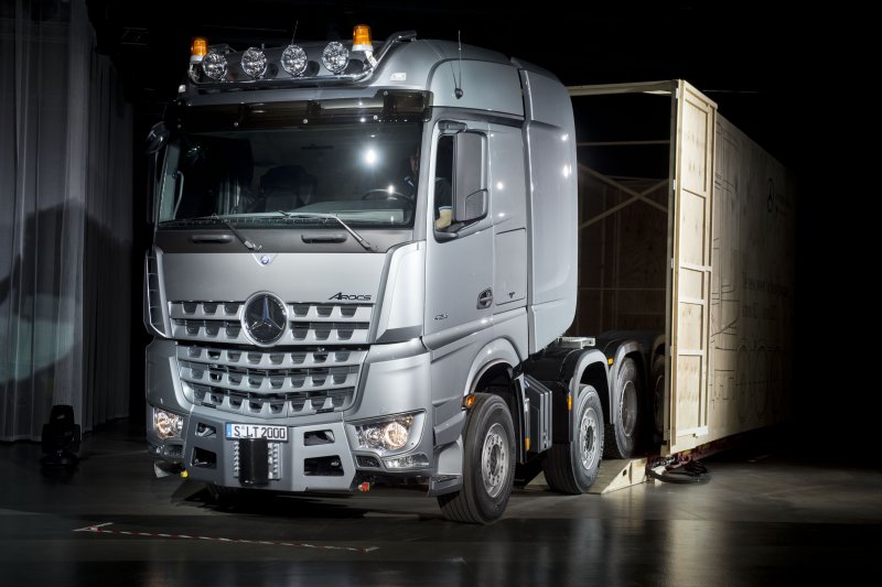 Mercedes-Benz Actros / Arocs SLT