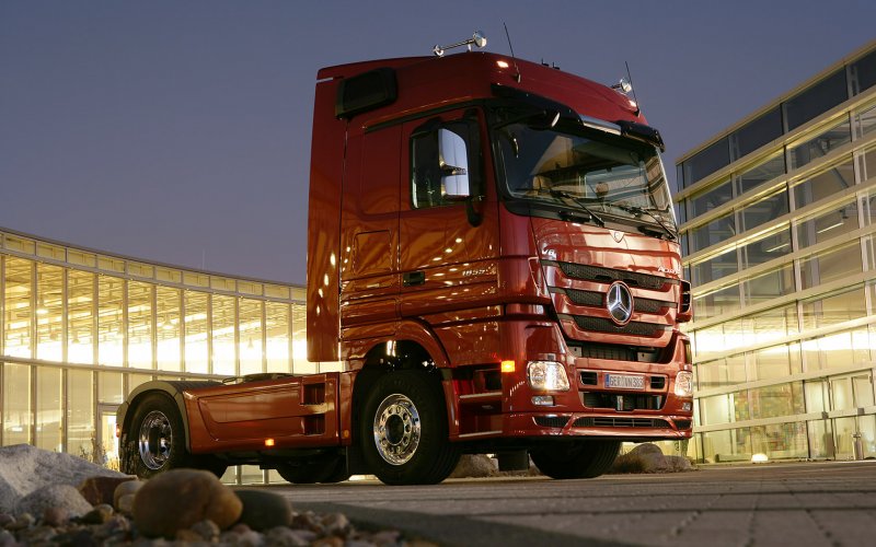 Mercedes-Benz Actros Trucks 2018