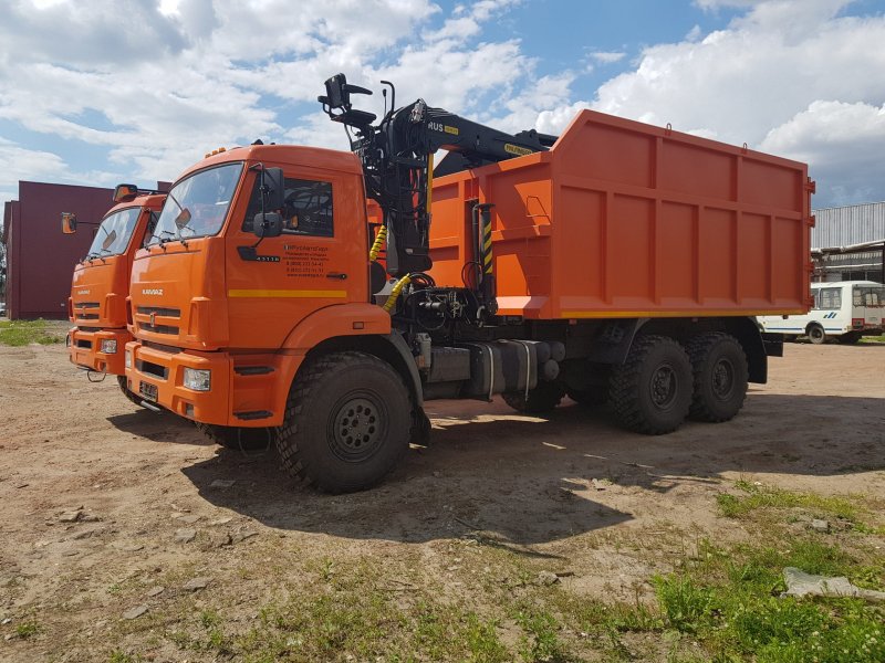 Ломовоз КАМАЗ С манипулятором