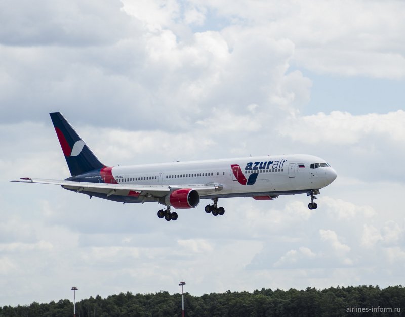 Самолет Боинг 767-300