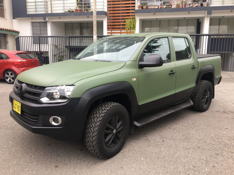 Volkswagen Amarok зелёный Раптор