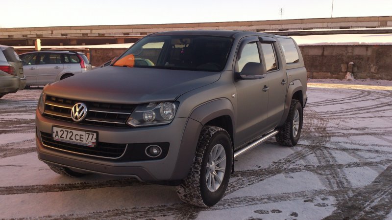 Volkswagen Amarok серый