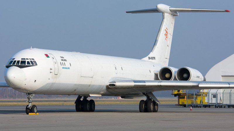 Самолет ил 62 грузовой