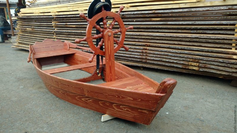 Лодка деревянная детская
