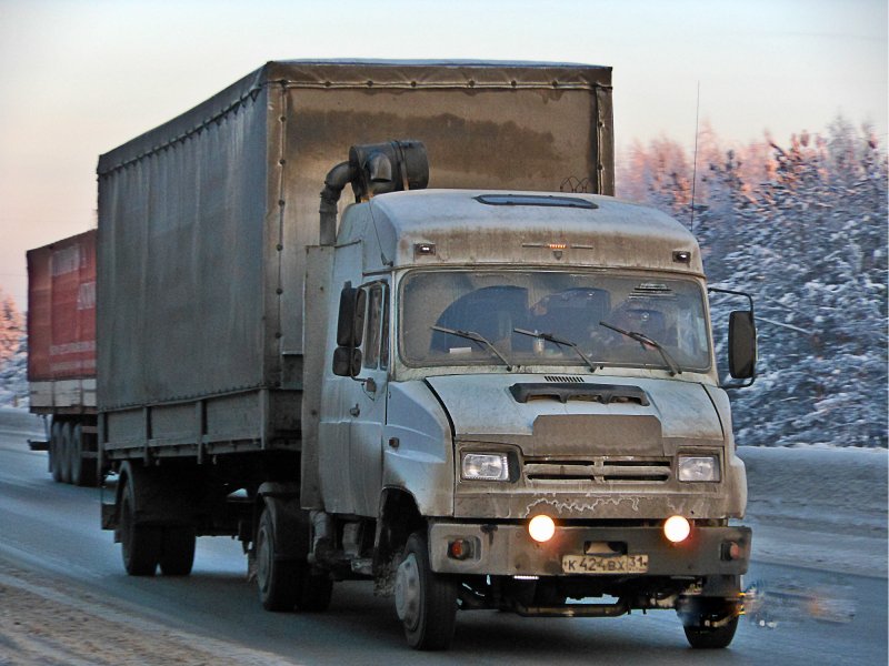 ЗИЛ 5301 трехосный