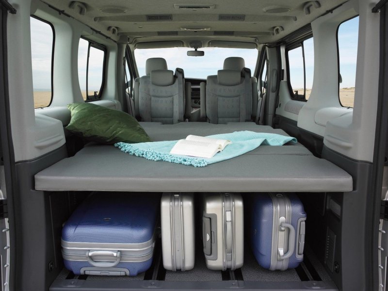 Opel Vivaro Generation салон