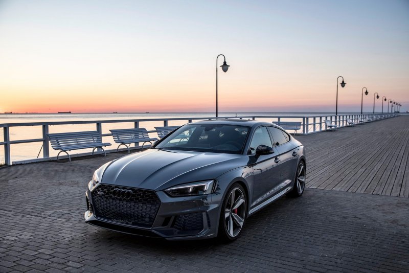 Audi rs7 Sportback Coupe