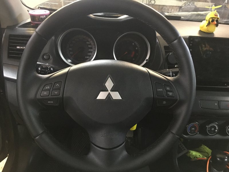 Mitsubishi Magna левый руль