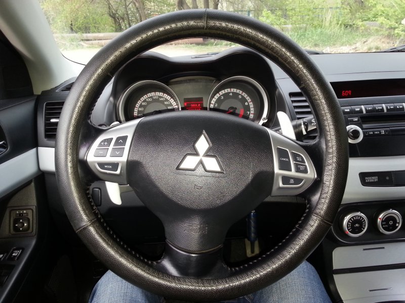 Руль Mitsubishi Grandis
