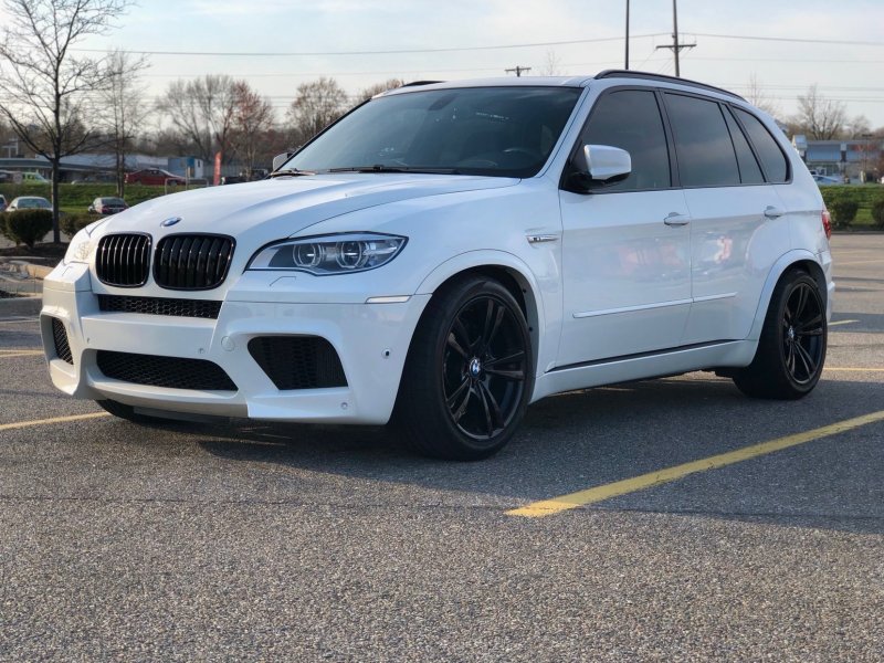 БМВ x5m 2008