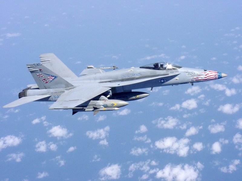 Самолет f/a-18c Hornet