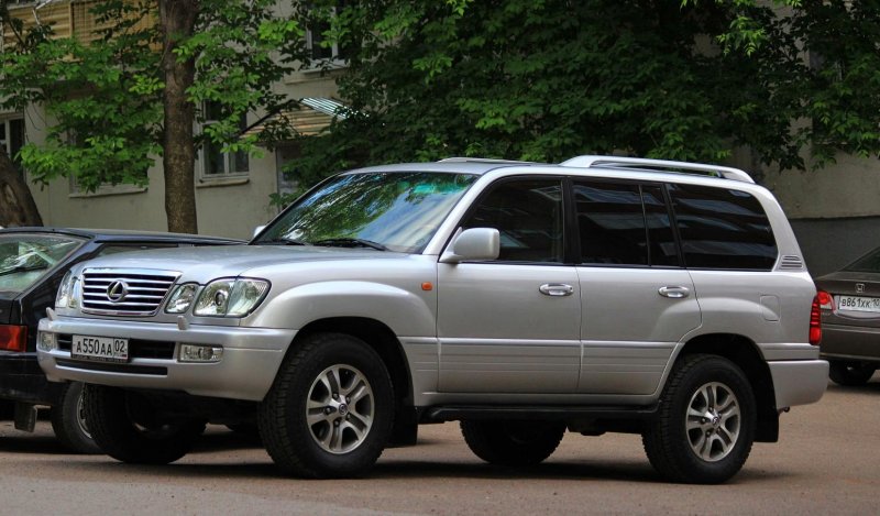 Лексус 550 Люкс