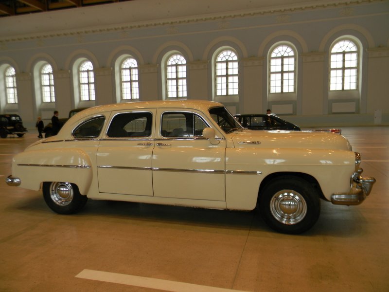 Автомобиль ГАЗ 12