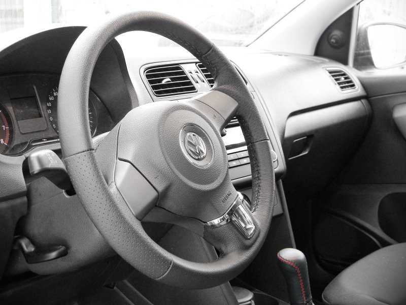 Руль Golf 6 r