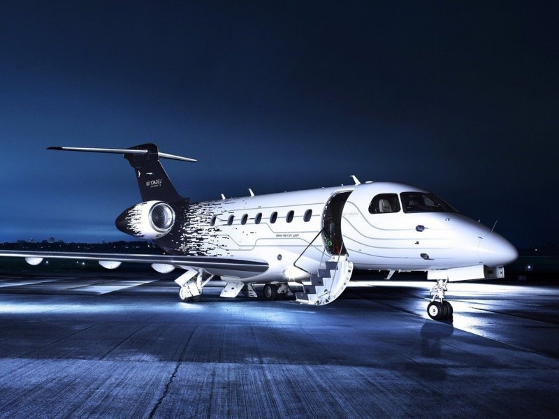 Hawker 800 внутри