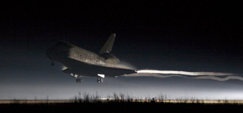 Посадка STS 135