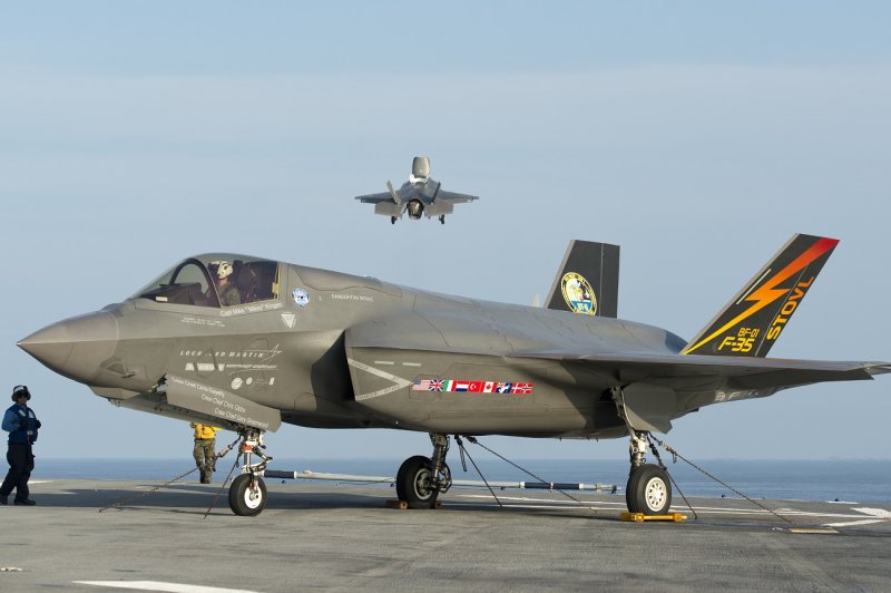 Як-141 и f-35