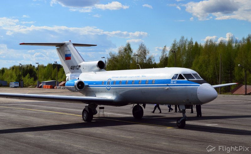 Як 40 самолет