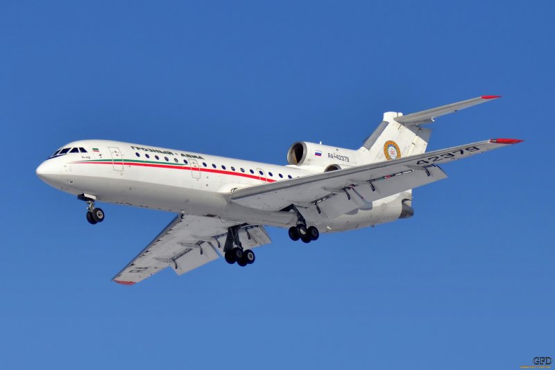 Як-42 пассажирский самолёт