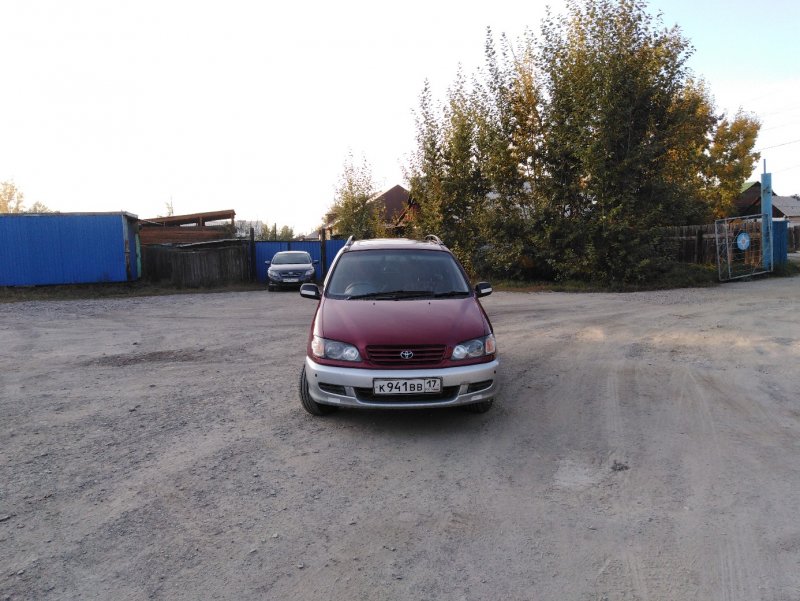 Toyota ipsum 1998 Tuning White