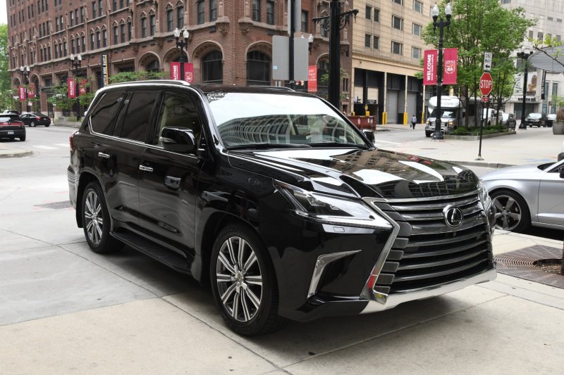 Lexus LX 570 2016 черный