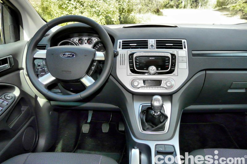 Ford Kuga 1 салон