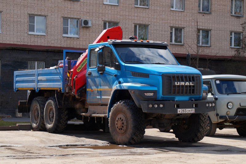 Манипулятор вездеход Урал