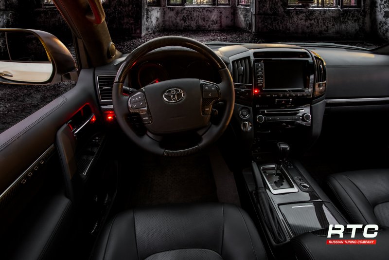 Toyota Land Cruiser 200 Tuning салон