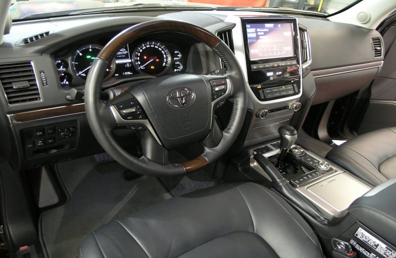 Toyota 200 браунстоун Land Cruiser
