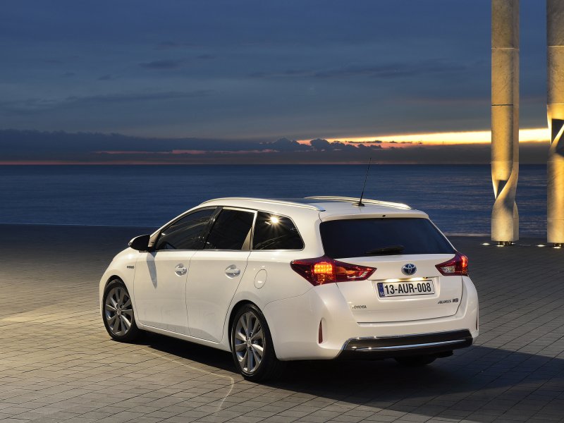 Toyota Auris 2013 Touring Sports