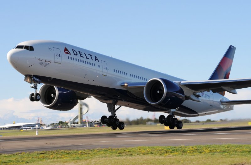 Delta Airlines Боинг 777