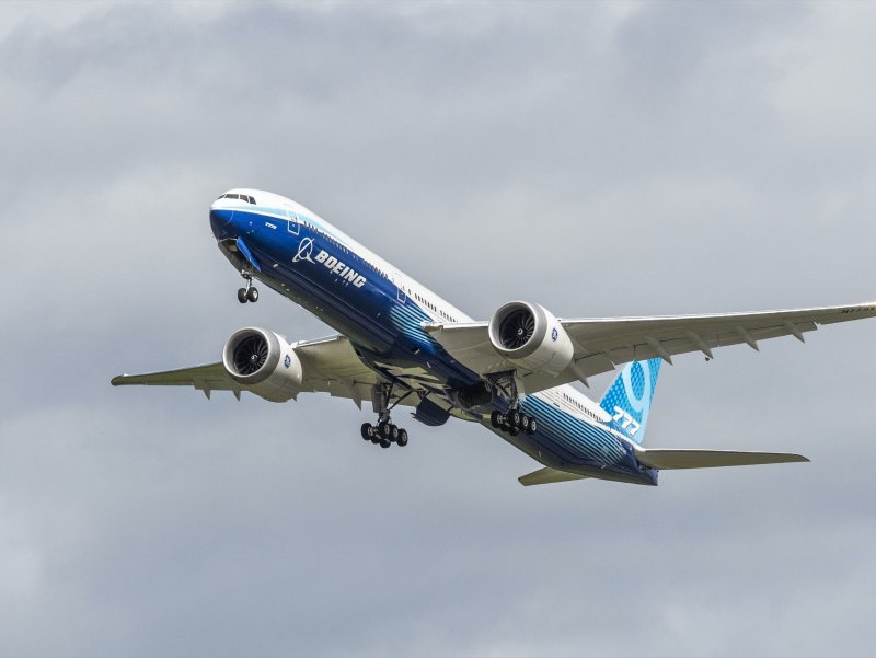 Широкофюзеляжный Боинг 777