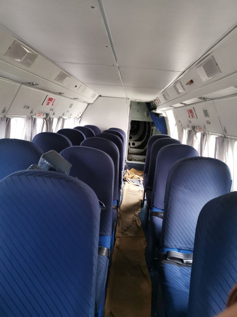 L 410 самолет салон