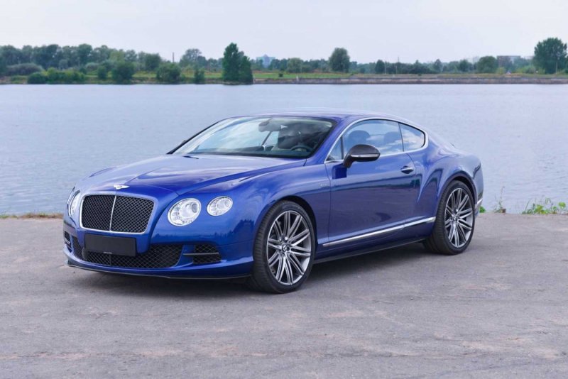 Bentley Continental gt v8 голубой