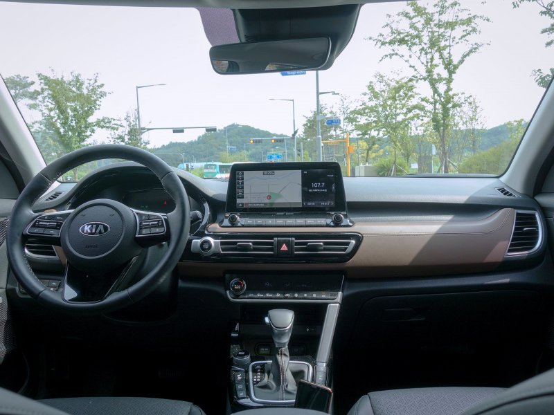 Kia Seltos Comfort комплектация