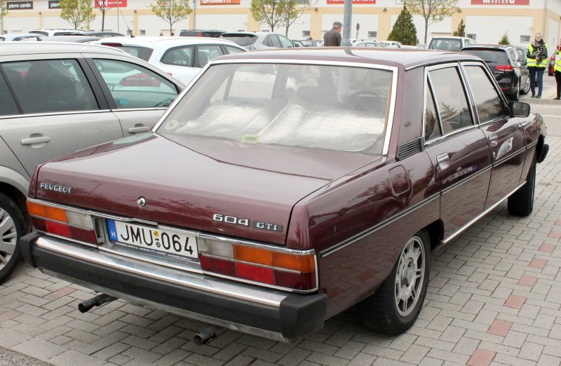 Пежо 604 хэтчбек