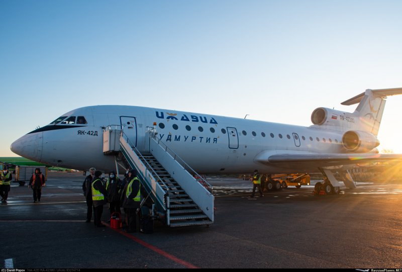 Boeing 737-8gu