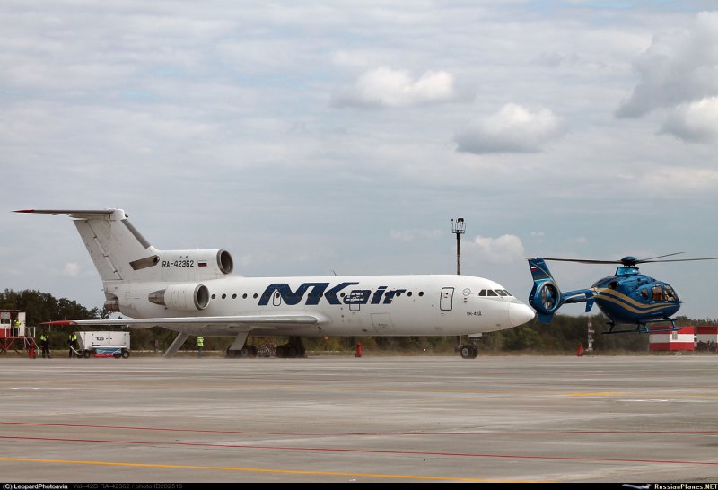 Ту-204 64056