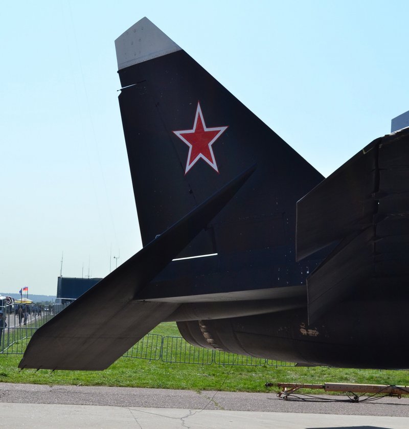 Самолёт а-37в