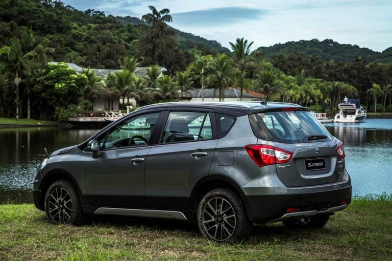 Suzuki s-Cross 2015