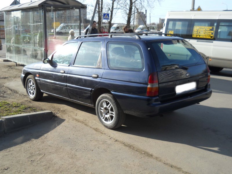 Форд универсал 1998