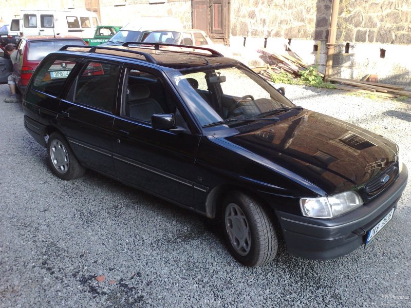Ford escort, 5 поколение (v Рестайлинг 2), хэтчбек, 1.6 MT (90 Л.С.), 1995 - 2000