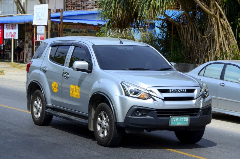 Isuzu mu-x 2013
