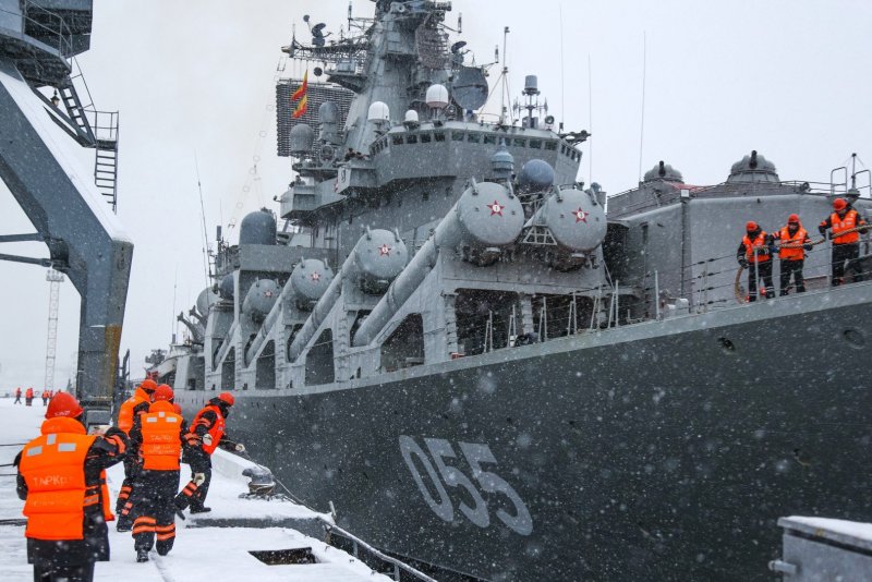 Корабль город Североморск Маршал Устинов