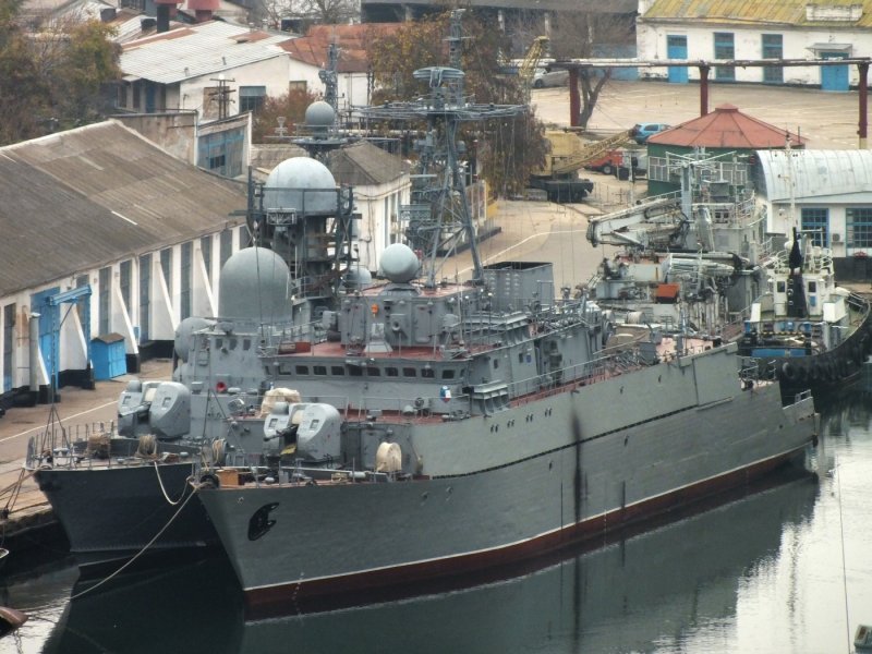 Морской тральщик Железняков Новороссийск